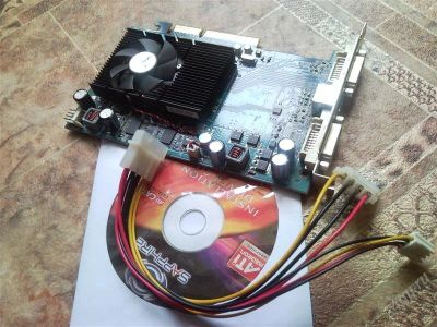 Лот: 1157701. Фото: 1. AGP Видеокарта ATI RADEON SAPPHIRE... Видеокарты