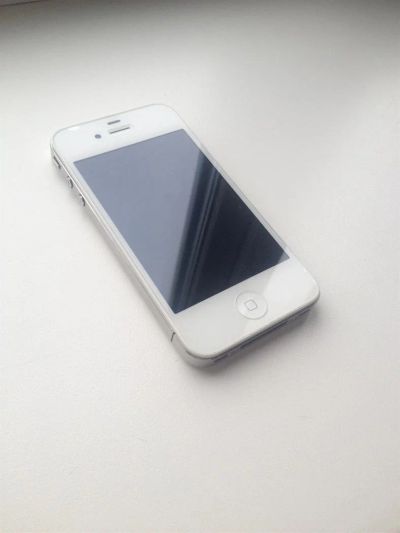 Лот: 3938010. Фото: 1. продам iphone 4. Смартфоны