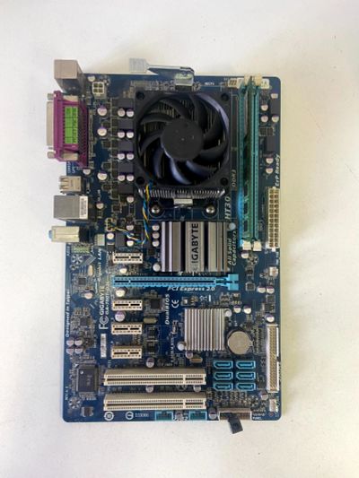 Лот: 17490358. Фото: 1. Плата на 5 карт am3+ Gigabyte... Майнинг фермы, товары для майнинга
