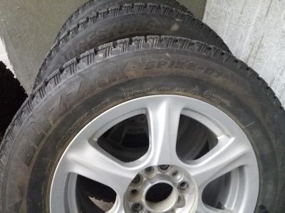 Лот: 14721451. Фото: 1. Шины с дисками Bridgestone Spike-01... Шины на дисках