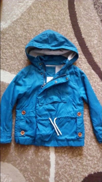 Лот: 9076110. Фото: 1. Ветровка Zara 104. Верхняя одежда