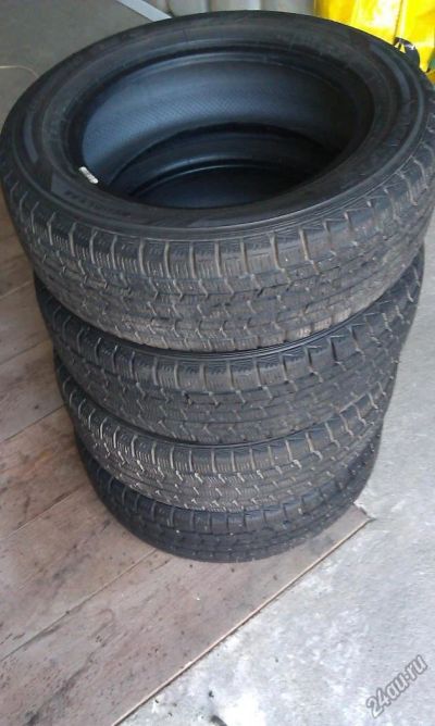 Лот: 4844471. Фото: 1. Шины зимние 185/60R14. Шины