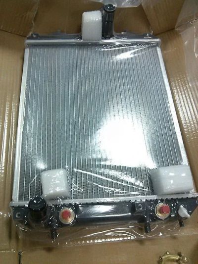 Лот: 3739110. Фото: 1. Радиатор toyota passo/daihatsu... Двигатель и элементы двигателя