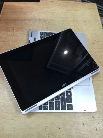 Лот: 9709887. Фото: 1. Планшет Acer Aspire Switch 10... Планшеты