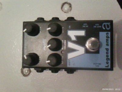 Лот: 2977049. Фото: 1. AMT Electronics V1 Vox - Legend... Гитарные эффекты и комбоусилители