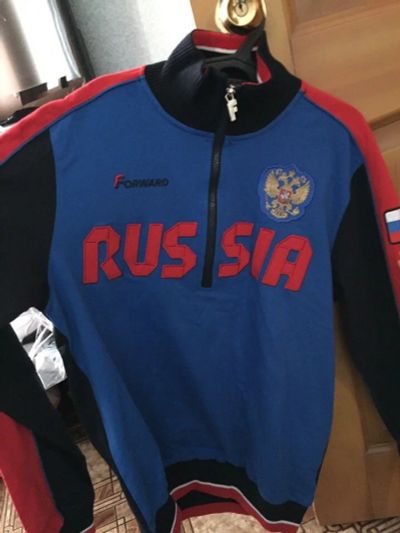 Лот: 12732299. Фото: 1. Спортивный костюм. Костюмы классические, деловые