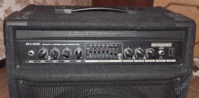 Лот: 1446914. Фото: 1. Басовый комбик Behringer BXL3000... Другое (музыкальные инструменты и оборудование)