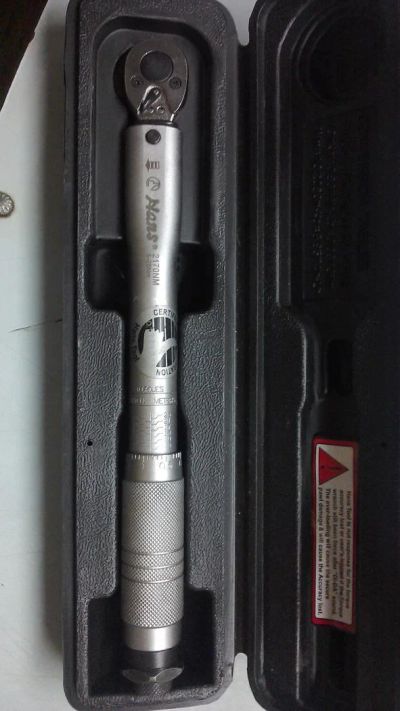 Лот: 4871815. Фото: 1. Ключ динамометрический 1/4" 5-25NM... Ручной инструмент
