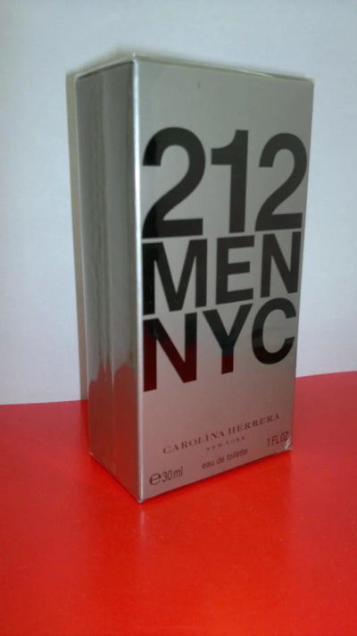 Лот: 4164249. Фото: 1. Туалетная вода Carolina Herrera... Мужская парфюмерия
