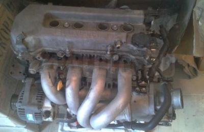 Лот: 4136817. Фото: 1. Двигатель 1zz-fe с Toyota Vista... Двигатель и элементы двигателя