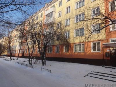 Лот: 13070355. Фото: 1. 3-х комнатная квартира. Квартиры, студии