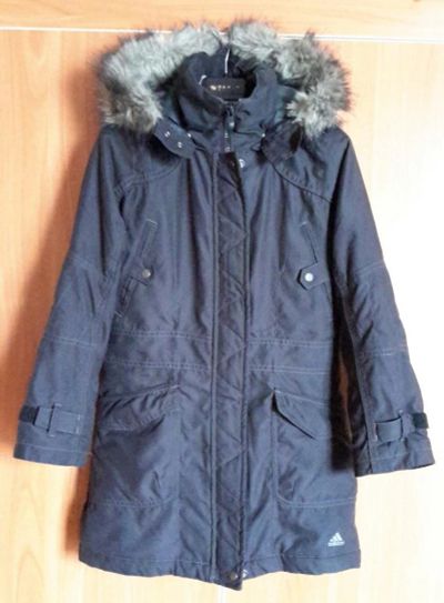 Лот: 10107803. Фото: 1. Пальто Adidas для девочки. Верхняя одежда