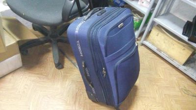 Лот: 9216035. Фото: 1. чемодан Hossoni бу, неплохое состояние... Чемоданы и сумки дорожные