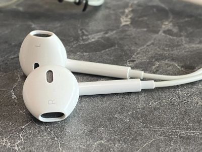Лот: 20615309. Фото: 1. Наушники Apple EarPods (Lightning... Наушники, гарнитуры