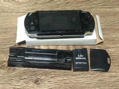 Лот: 18813144. Фото: 1. PSP FAT. Игровые приставки, консоли