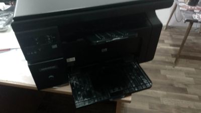Лот: 22844437. Фото: 1. принтер копир сканер HP 1132 треснутый... Лазерные принтеры