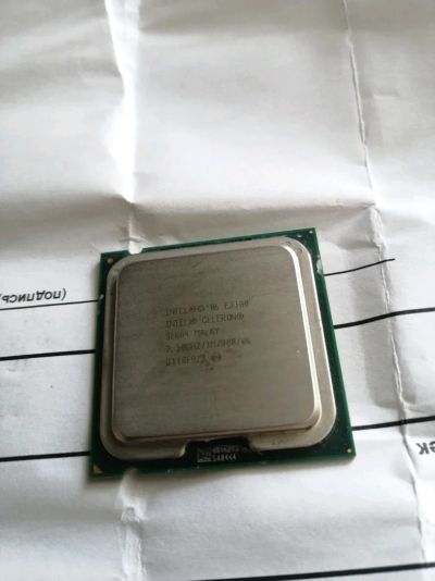 Лот: 18454977. Фото: 1. Процессор Intel Celeron E3300... Процессоры