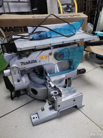 Лот: 16841908. Фото: 1. Торцовочная пила Makita LH1201FL. Электроинструмент