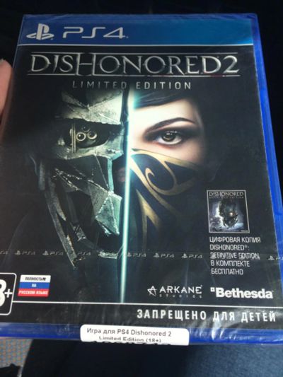 Лот: 9799995. Фото: 1. Dishonored 2 (PS4) + Dishonored... Игры для консолей
