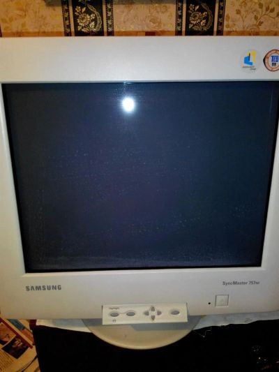Лот: 3895203. Фото: 1. Samsung Syncmaster 757NF Монитор... ЭЛТ-мониторы