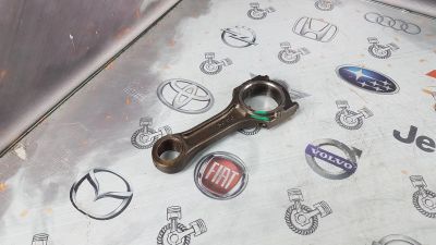 Лот: 23588112. Фото: 1. Шатун Mazda Titan RF5C RF5C11210. Двигатель и элементы двигателя