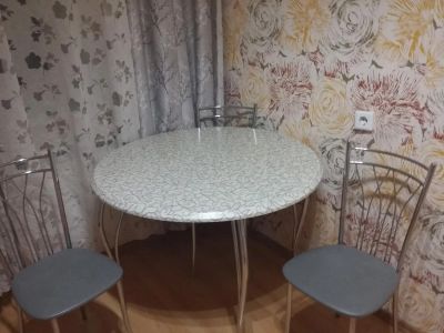 Лот: 6726823. Фото: 1. стол и стулья. Столы, стулья, обеденные группы