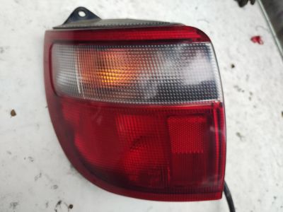 Лот: 23539468. Фото: 1. Задний фонарь Toyota Caldina T190... Оптика и освещение