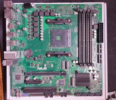 Лот: 25328370. Фото: 1. Материнская плата ASUS Pro B550M-C... Материнские платы