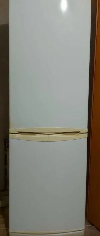 Лот: 20964639. Фото: 1. Холодильник LG. Холодильники, морозильные камеры
