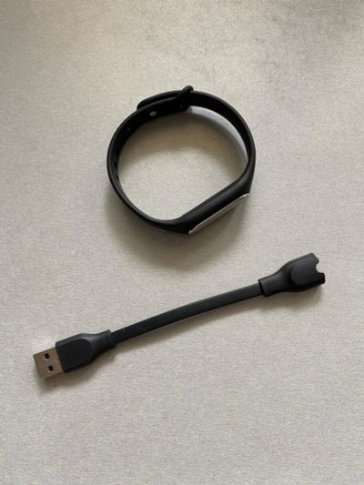 Лот: 16634608. Фото: 1. Mi band 1. Смарт-часы, фитнес-браслеты, аксессуары