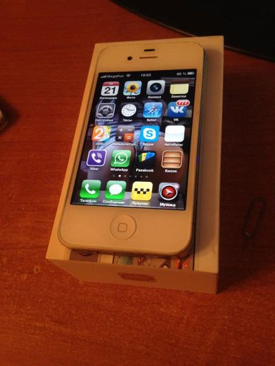 Лот: 3533487. Фото: 1. Iphone 4s 32GB белый neverlock. Смартфоны