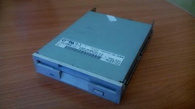 Лот: 5191583. Фото: 1. Флопик FDD Дисковод 3,5 FD1231H... Приводы CD, DVD, BR, FDD