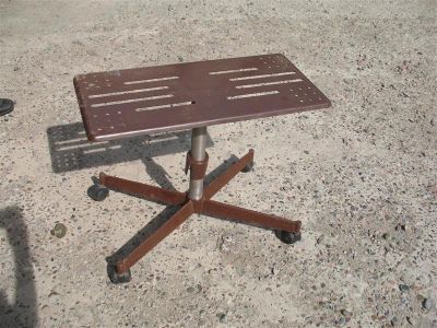 Лот: 996076. Фото: 1. продам стол на колесиках металл. Стойки и тумбы для аппаратуры