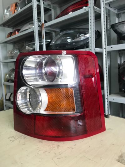 Лот: 25637368. Фото: 1. Задний правый фонарь Land Rover... Оптика и освещение