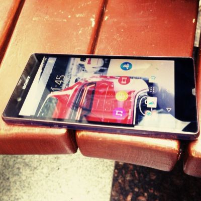 Лот: 6162040. Фото: 1. Sony Xperia z 16 gb фиолетовый... Смартфоны