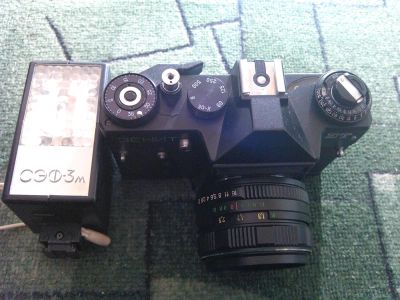 Лот: 4096160. Фото: 1. Zenit ET и объектив Zenit Helios-44m-6. Плёночные зеркальные