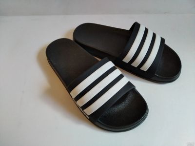 Лот: 17859145. Фото: 1. Сланцы, шлепанцы Adidas. Шлепанцы, сланцы