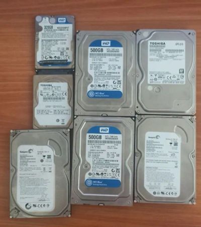 Лот: 21175782. Фото: 1. Жесткие диски одним лотом. Жёсткие диски (HDD)