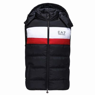 Лот: 4841883. Фото: 1. Жилет Armani черный. Верхняя одежда