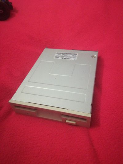 Лот: 16159735. Фото: 1. Fdd floppy дисковод. Приводы CD, DVD, BR, FDD