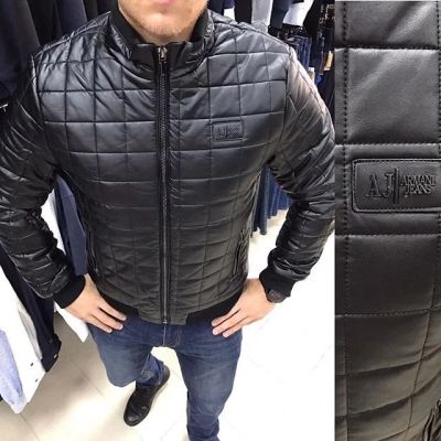 Лот: 10499853. Фото: 1. Куртка Armani Jeans в клетку. Верхняя одежда