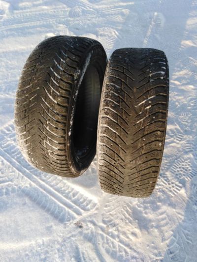 Лот: 15275940. Фото: 1. Пара зимних шин 215/55/R17 Nokian... Шины