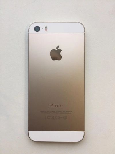 Лот: 4635002. Фото: 1. iPhone 5s gold 16 gb LTE. Смартфоны