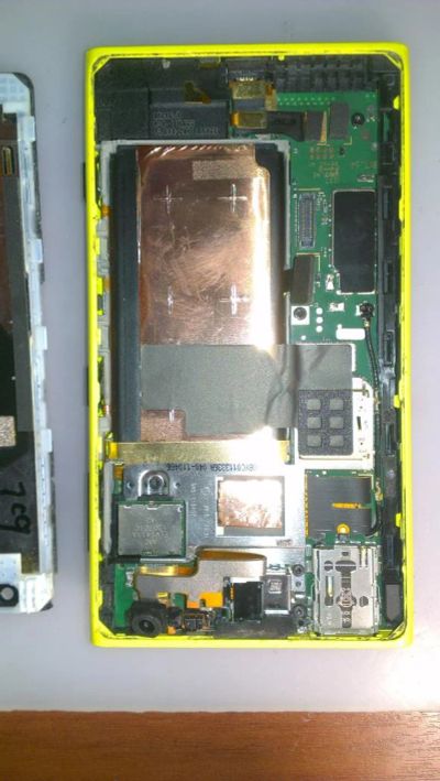 Лот: 9130428. Фото: 1. Nokia 1020 Дисплей разбит. Кнопочные мобильные телефоны