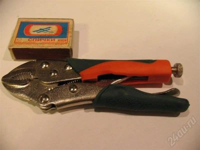 Лот: 234635. Фото: 1. Ручные тиски монтажные. Ручной инструмент