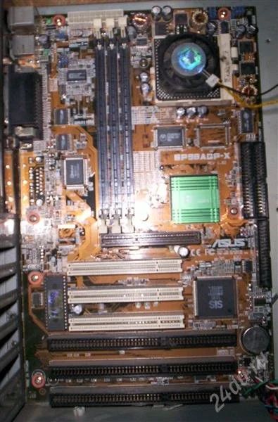 Лот: 1291281. Фото: 1. Материнская плата Asus SP98AGP-XL... Материнские платы