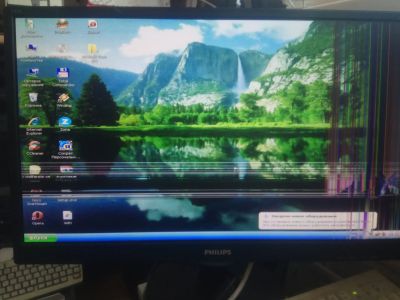 Лот: 21576851. Фото: 1. Philips 24" разбита матрица. ЖК-мониторы