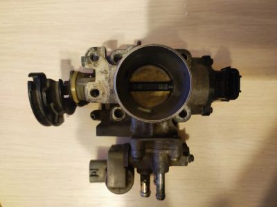 Лот: 19527021. Фото: 1. Дроссельная заслонка Toyota corolla... Двигатель и элементы двигателя