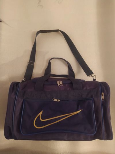 Лот: 19256376. Фото: 1. Сумка дорожная Nike спортивная... Чемоданы и сумки дорожные