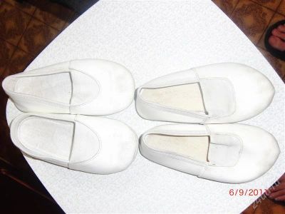 Лот: 2029780. Фото: 1. чешки белые 2 шт. Туфли